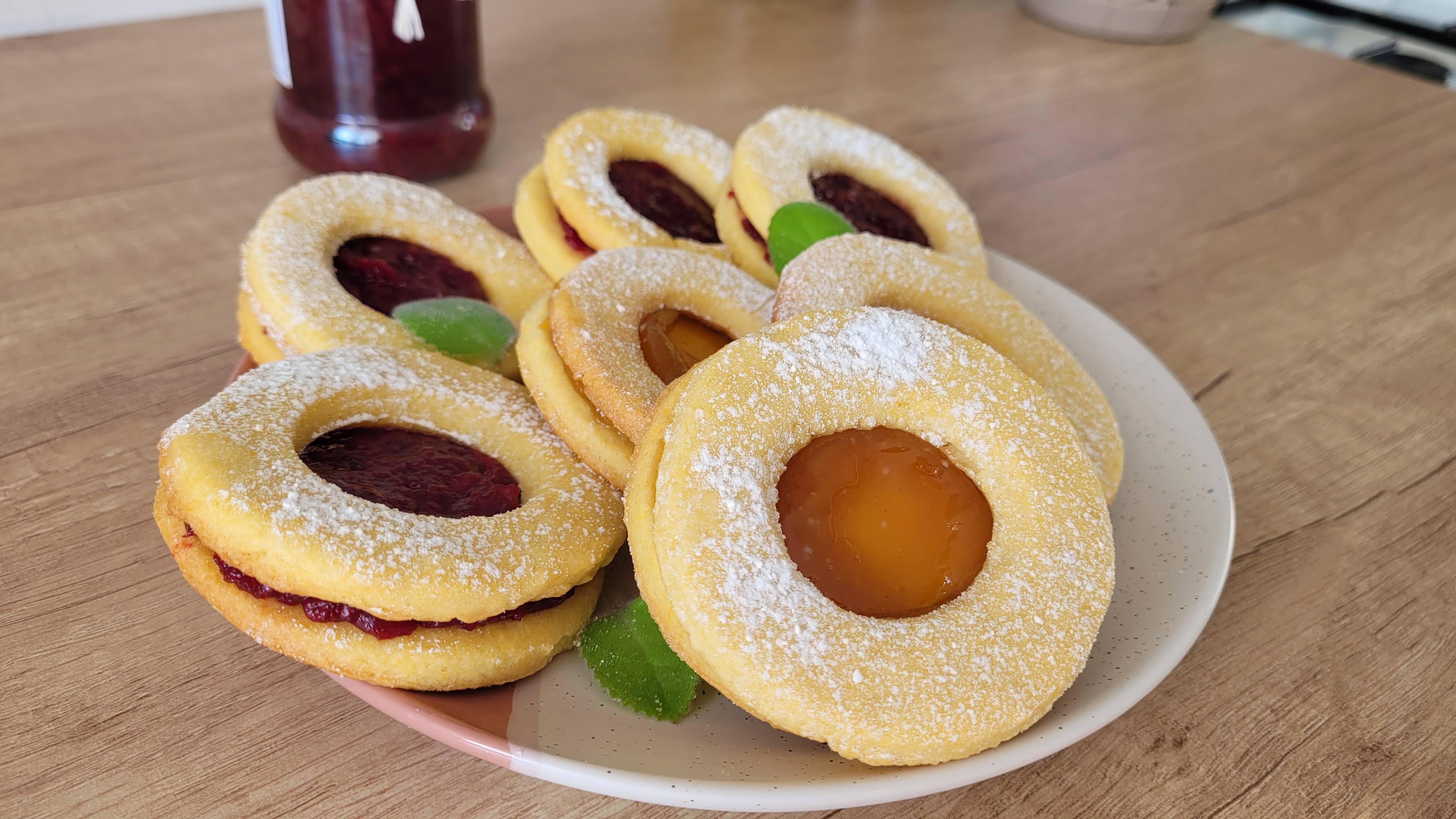 Kruche ciasteczka z dżemem